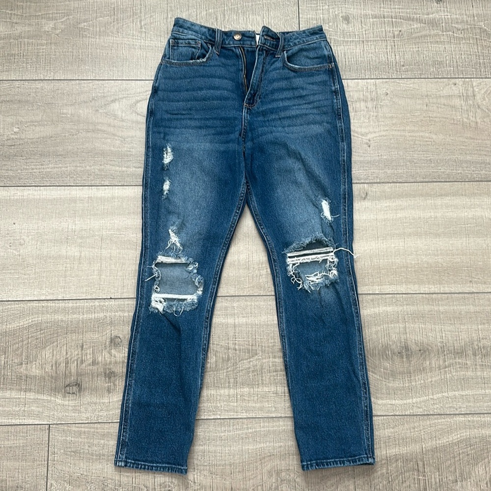 Women’s Hollister Denim jeans, 0R, w24, L27, Curvy High-Rise Mom jean.
